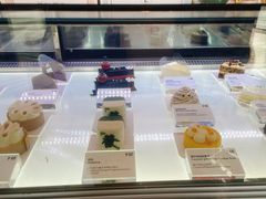 -Fridi Patisserie Cafe