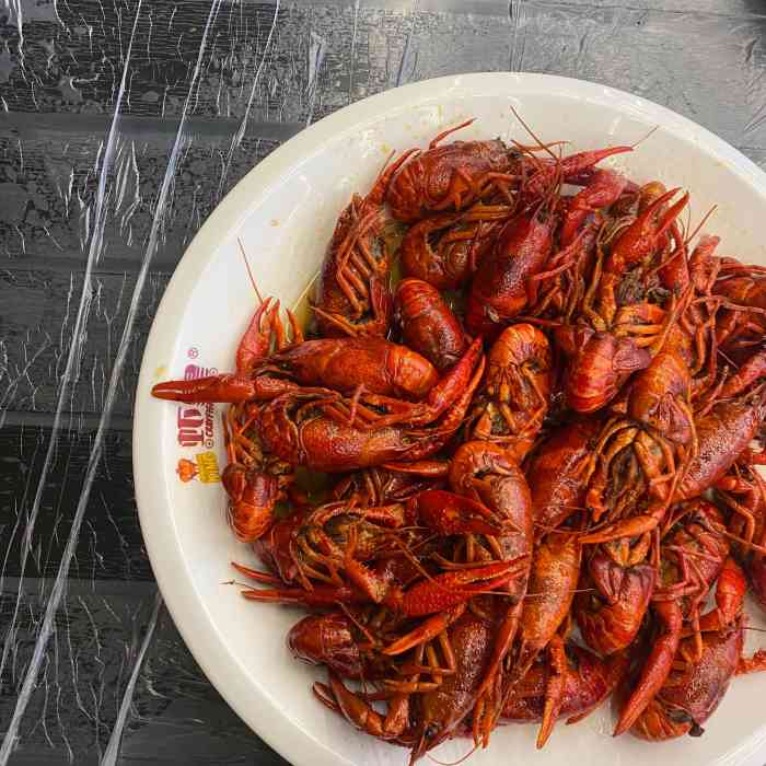 虾皇(南滨路店)-"来自湖北的连锁店,新开业,相约朋友来捧场.