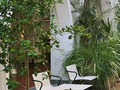 -洪小鹏生活美学馆(领SHOW天地店)