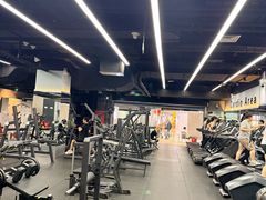 -VLines耀能运动24小时·月付制健身(京广桥店)