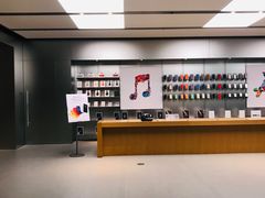 -Apple零售店(华贸购物中心店)