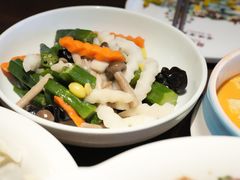 -前海沿·青岛菜(李沧万达店)