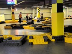 -极限PLAY运动娱乐新世界·团建派对表演休闲馆·室内高空游乐园