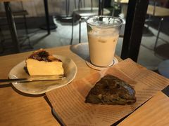 -坊间咖啡馆(贝岗店)