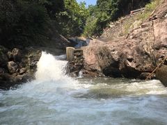 -江南大峡谷军事漂流