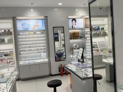 -光明眼镜·蔡司授权(徐泾店)