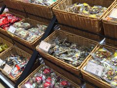 -来伊份1038(新村路三店)