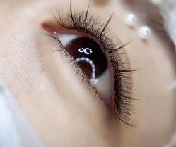 -孔雀手美甲美睫护理