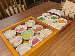 -良米山·云南野生菌过桥米线(上海首店)