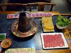 手切鲜牛里脊肉-南门四季铜锅涮肉(左家庄店)