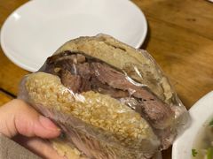 饼夹肉-新月斋(豆瓣胡同店)