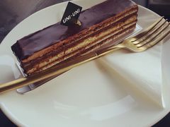 -UNI UNI(环亚凯瑟琳店)