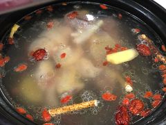 -濠轩阁特色生蚝火锅(水湾路店)