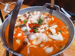 -老滇山寨•云南特色菜•地方菜•民族风情歌舞表演(金碧店)