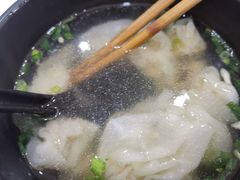 鲜肉小馄饨-大董锅贴(崇安寺店)