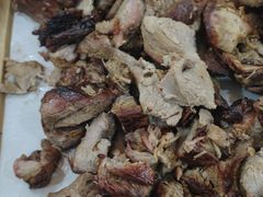 -土灶台东北大块肉烧烤(风景城邦店)