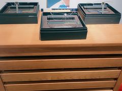 -目艮眼镜SHOWROOM(品牌集合店)