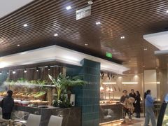 -金马门国际美食百汇(珞喻路店)