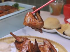 秘制脆皮乳鸽-避风塘·金牌店·夜宵(金玉兰店)