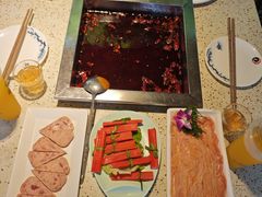 -二荆条·蜀鲜汇城市森林火锅