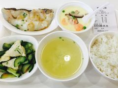 -浦东图书馆读者餐厅