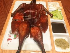 云南脆皮小刀鸭-老滇山寨•云南特色菜•地方菜•民族风情歌舞表演(金碧店)