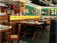 大堂-胡须佬鸡煲四季火锅店(石厦西村直营店)