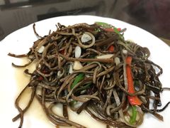 清炒山薇菜-海门渔村老厨子(海门渔村美食街店)