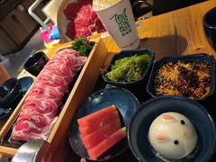 -湊湊火锅·茶憩(南京东路悦荟店)