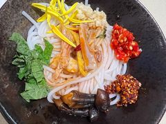 云溪凉米线-雲說·花(西宸天街店)