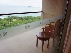 -三亚湾海居铂尔曼度假酒店