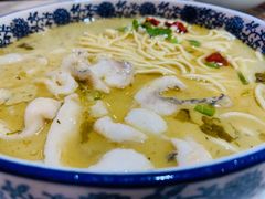-轻捞慢起面馆(新世界百货店)