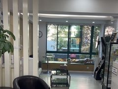 -爱贝口腔·牙周诊疗·种植修复中心