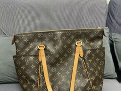 -小飞侠奢侈品回收 寄卖 养护(宝山宝龙广场店)