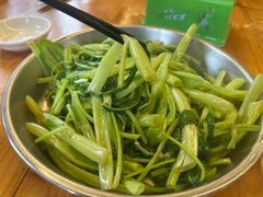 -御霞苑泥烩鸡休闲农庄