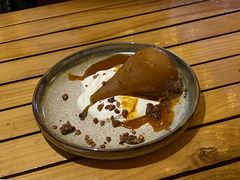 伯爵茶泡梨枫糖浆配希腊酸奶-Cyclus Craft Kitchen薩克思手工厨房