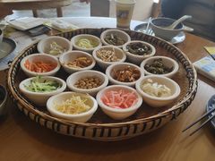 -包整·丝娃娃(一览甲秀楼风景店)