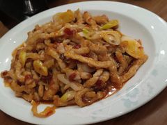 鱼香肉丝-付掌柜在成都·热炒砂锅集(金禾店)