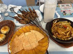 -马尔龙新疆饭店·清真(瑞景店)