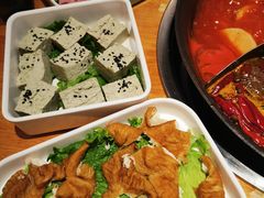 -三个四川人火锅(华联商厦店)