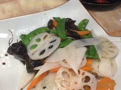 -钟掌勺忘不了地道湘菜(新天地假日广场店)