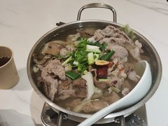 -犇逸·乐山跷脚牛肉·四川现炒(览海店)