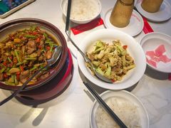 -渝是乎川渝小炒(新世界百货望京店)