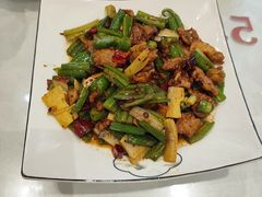 -秦扬居特色菜馆(上王村)