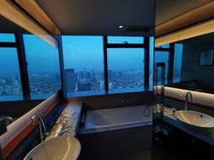 -上海龙之梦万丽酒店