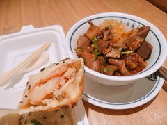 萝卜牛杂-牛腩腩