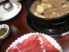 -菌之家·专业纯野生菌火锅·特色炒菌
