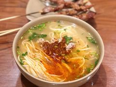 -亮亮面馆(经六路店)