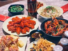 -巴厘龙虾·榜首油焖大虾(音乐学院·沿江酒馆店)