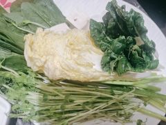 -牛YO寿喜烧·铁板烧和牛火锅自助(市府恒隆店)